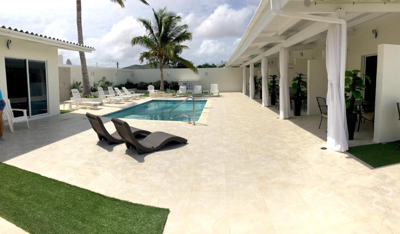Yoyita Suites Aruba Villa パームビーチ エクステリア 写真