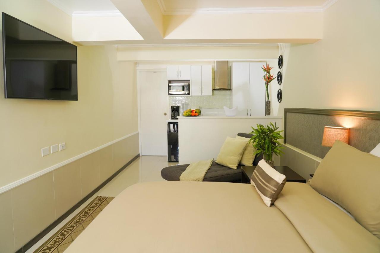 Yoyita Suites Aruba Villa パームビーチ エクステリア 写真